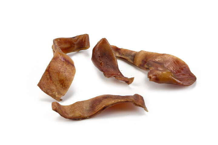 beeztees Hundeleckerlis Schweineohren Stücke